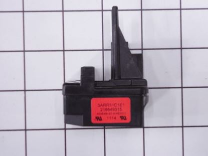 Picture of Frigidaire CONTROLLER KIT - Part# 5304491585