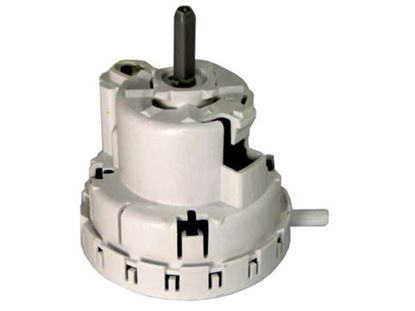 Picture of Whirlpool Maytag Magic Chef KitchenAid Roper Norge Sears Kenmore Admiral Amana Clothes Washer Washing Machine Water Level Switch - Part# W10339326