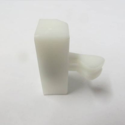 Picture of Speed Queen Catch,locking-door Part# 685430
