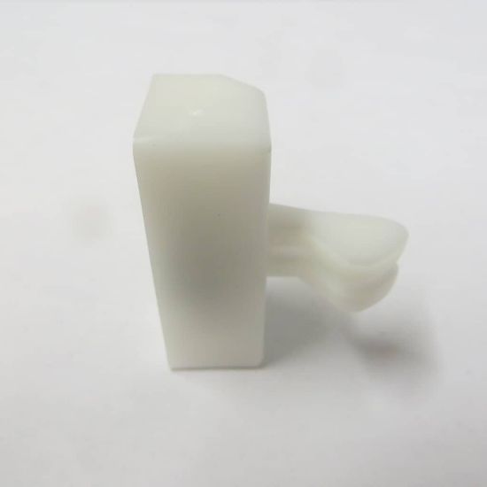 Picture of Speed Queen Catch,locking-door Part# 685430