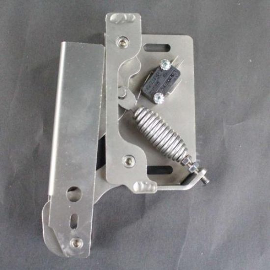 Picture of Bertazzoni Upper Hinge, Rh 30'/36' Part# Z310000